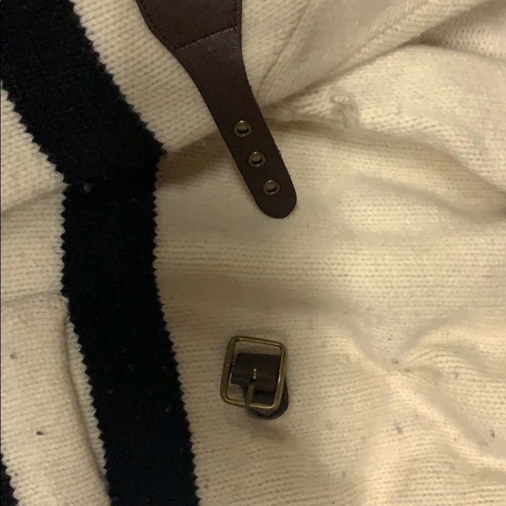Wool Sweater - Picture 3 of 9